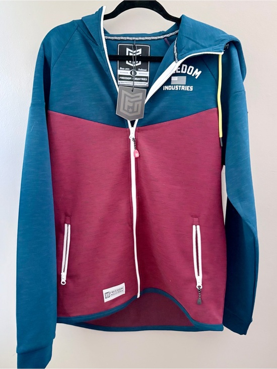 Freedom Industries Other - Freedom Industries Mens Hoodie Full Zip Large Blue Burgundy American Flag NWT